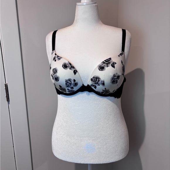 Torrid 42B Floral Push-Up Plunge Bra – Lace Trim – Excellent Condition - Picture 1 of 6